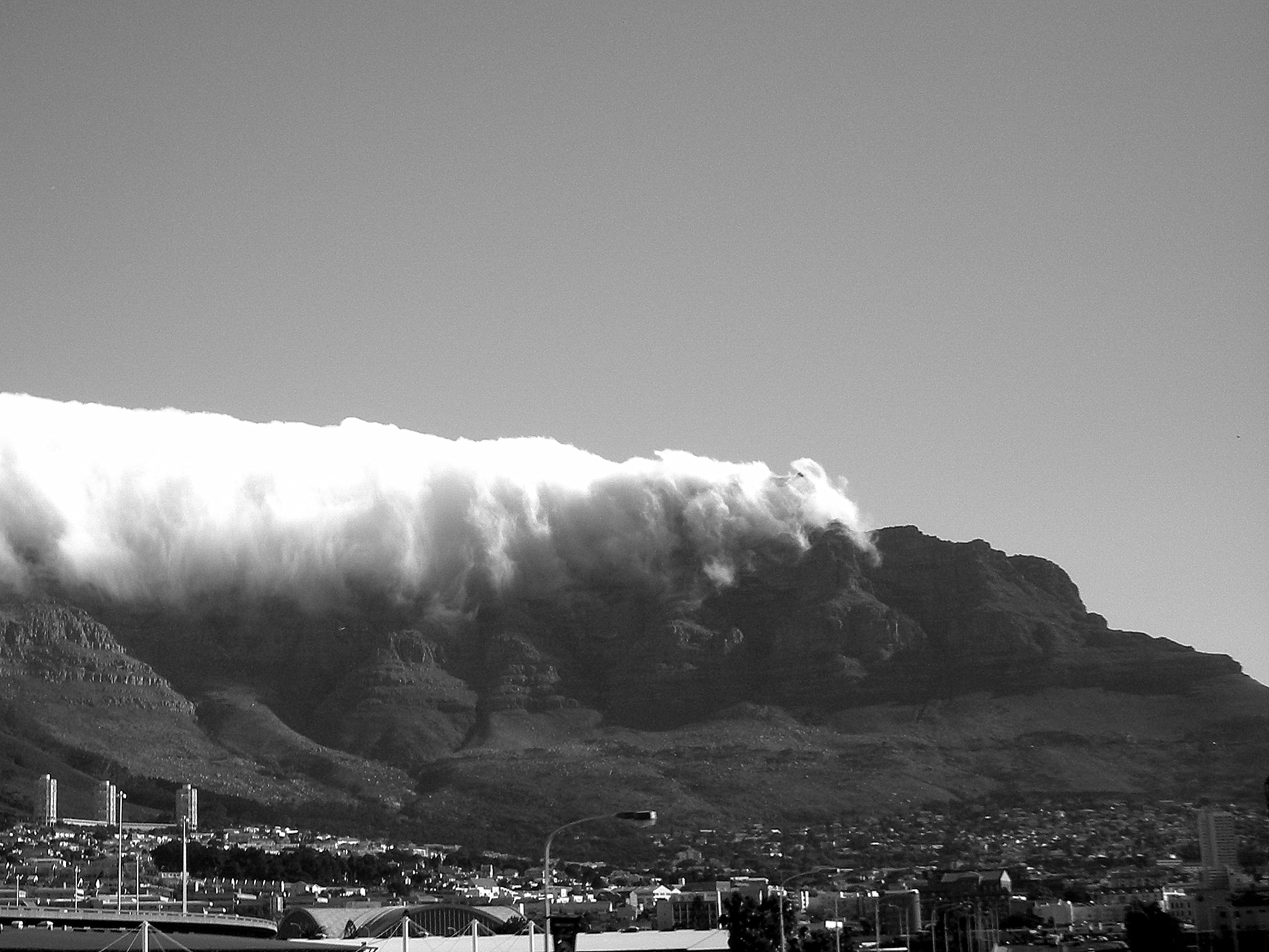 TravelComments.com – Coronavirus pandemic: Table Mountain Aerial Cableway in Cape Town temporarily suspends operations!
